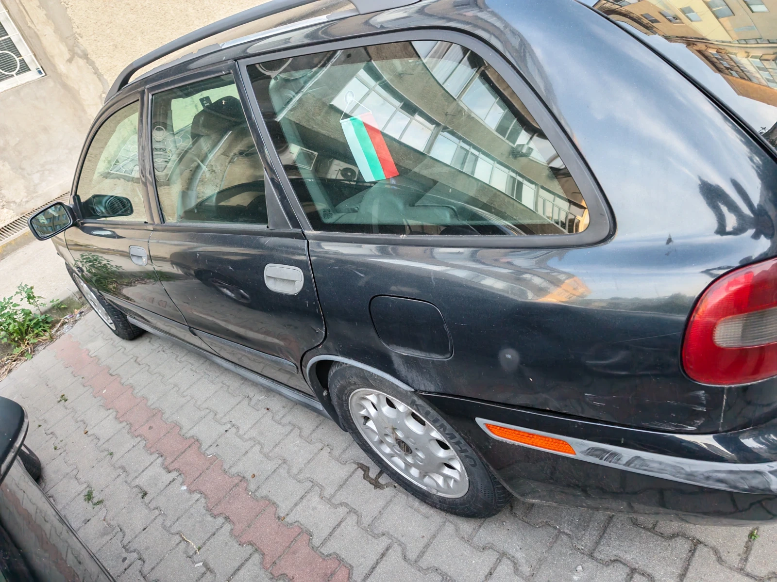 Volvo V40, снимка 10 - Автомобили и джипове - 55591970