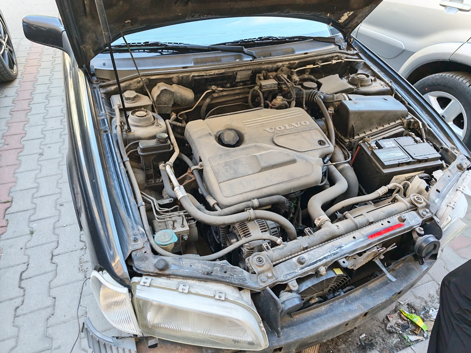 Volvo V40, снимка 6 - Автомобили и джипове - 55591970