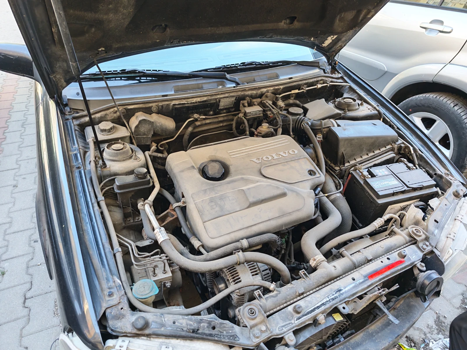 Volvo V40, снимка 7 - Автомобили и джипове - 55591970