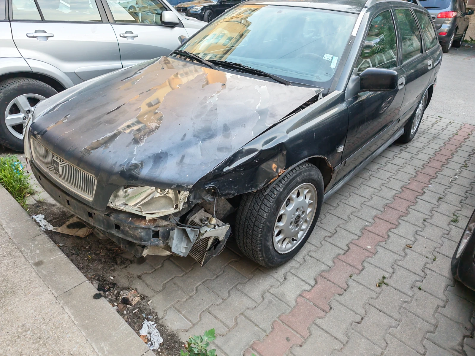 Volvo V40, снимка 9 - Автомобили и джипове - 55591970