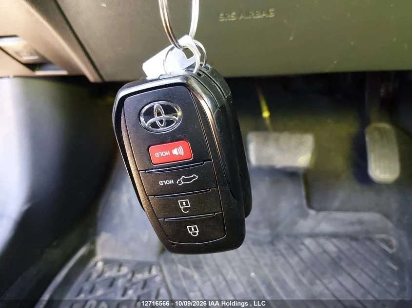Toyota Corolla Cross 2l Xle | Mobile.bg � ����������� 11