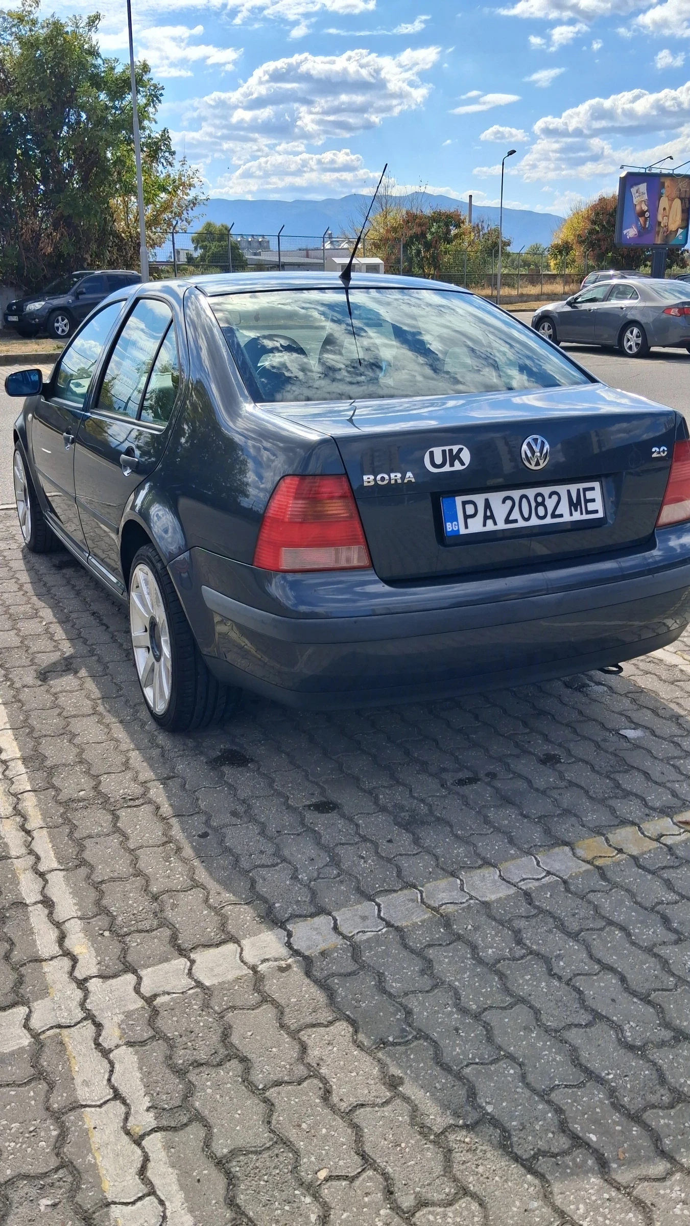 VW Bora, снимка 2 - Автомобили и джипове - 56555279