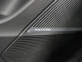 Audi SQ8 QUATTRO PREMIUM PLUS* HUD* 360* МАСАЖИ, снимка 16