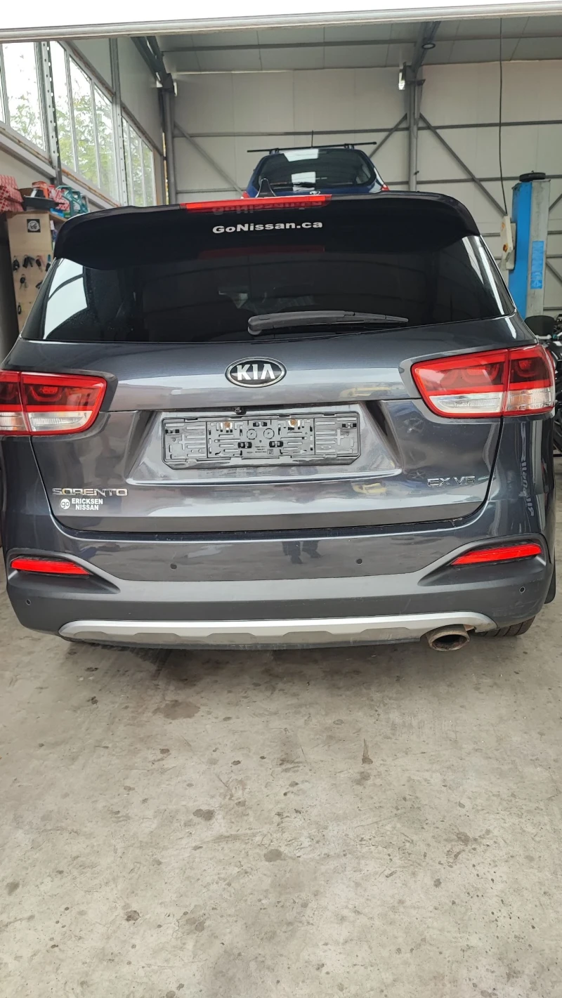 Kia Sorento, снимка 16 - Автомобили и джипове - 47217567