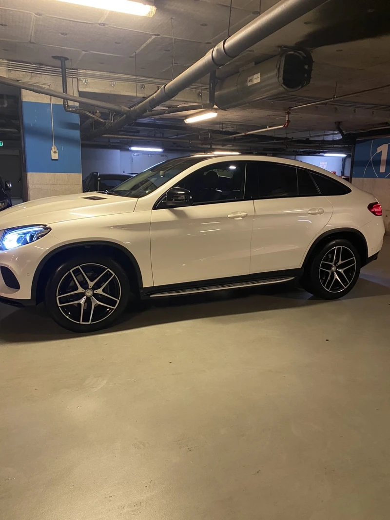 Mercedes-Benz GLE 350 AMG Line, снимка 2 - Автомобили и джипове - 48970012