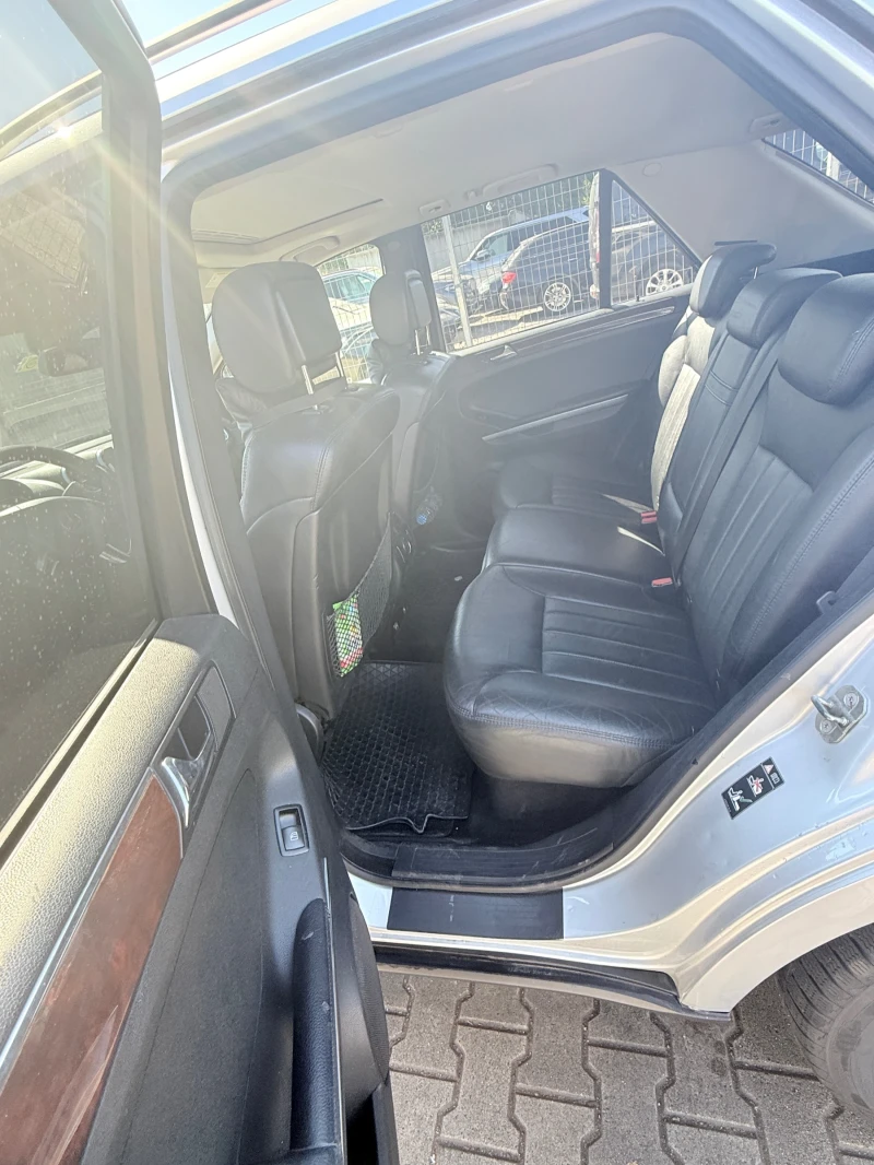Mercedes-Benz ML 320, снимка 7 - Автомобили и джипове - 51788094