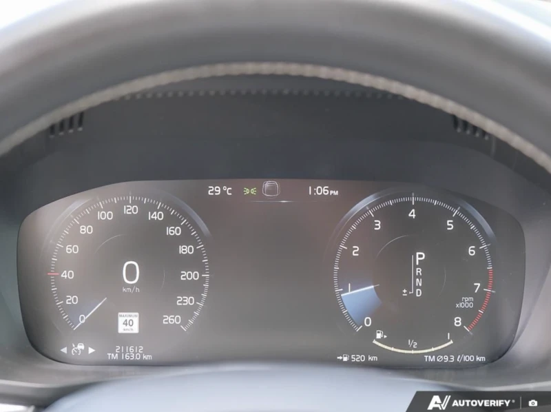 Volvo XC60 R-Design* Bowers Wilkins* Автокредит, снимка 14 - Автомобили и джипове - 52749720