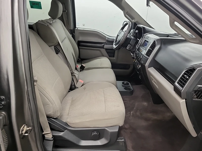 Ford F150 XLT CREW CAB * * CARFAX * * АВТО КРЕДИТ * * , снимка 12 - Автомобили и джипове - 52951860