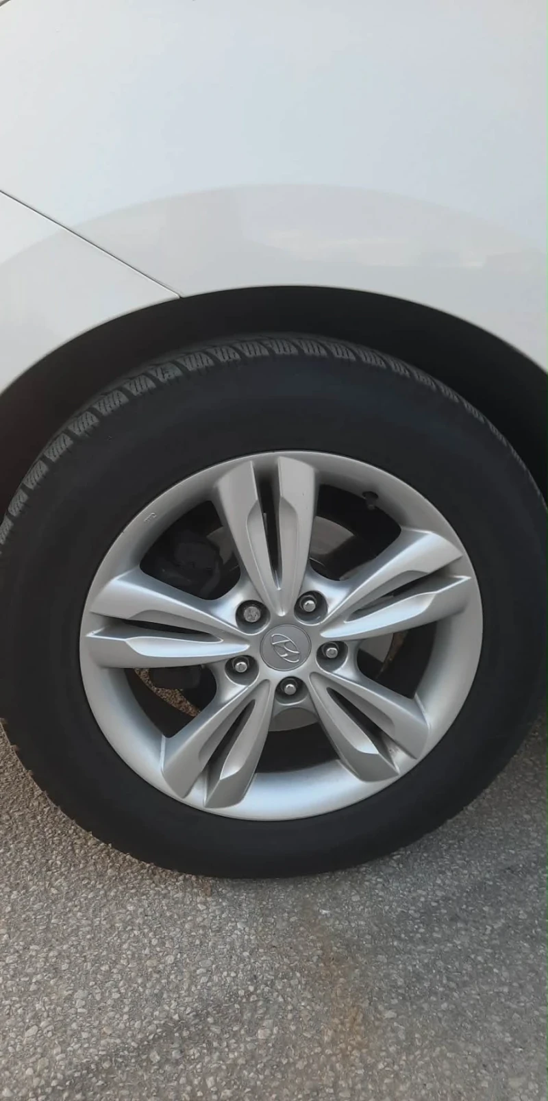 Hyundai IX35, снимка 2 - Автомобили и джипове - 53056370