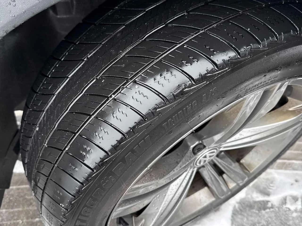 VW Tiguan Highline  CARFAX - изображение 7