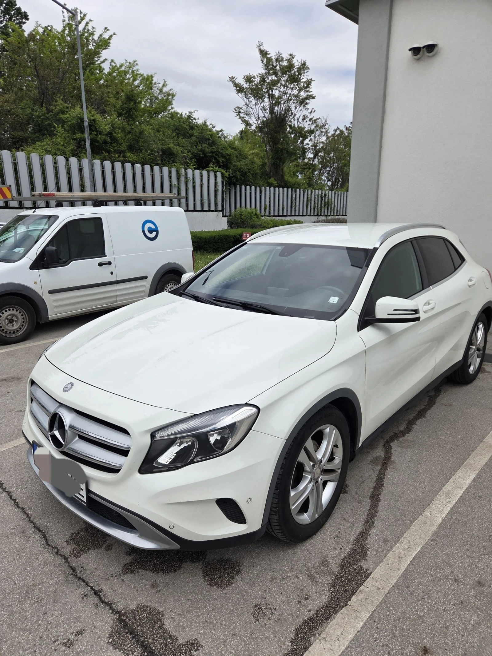 Mercedes-Benz GLA 200, снимка 2 - Автомобили и джипове - 54552745
