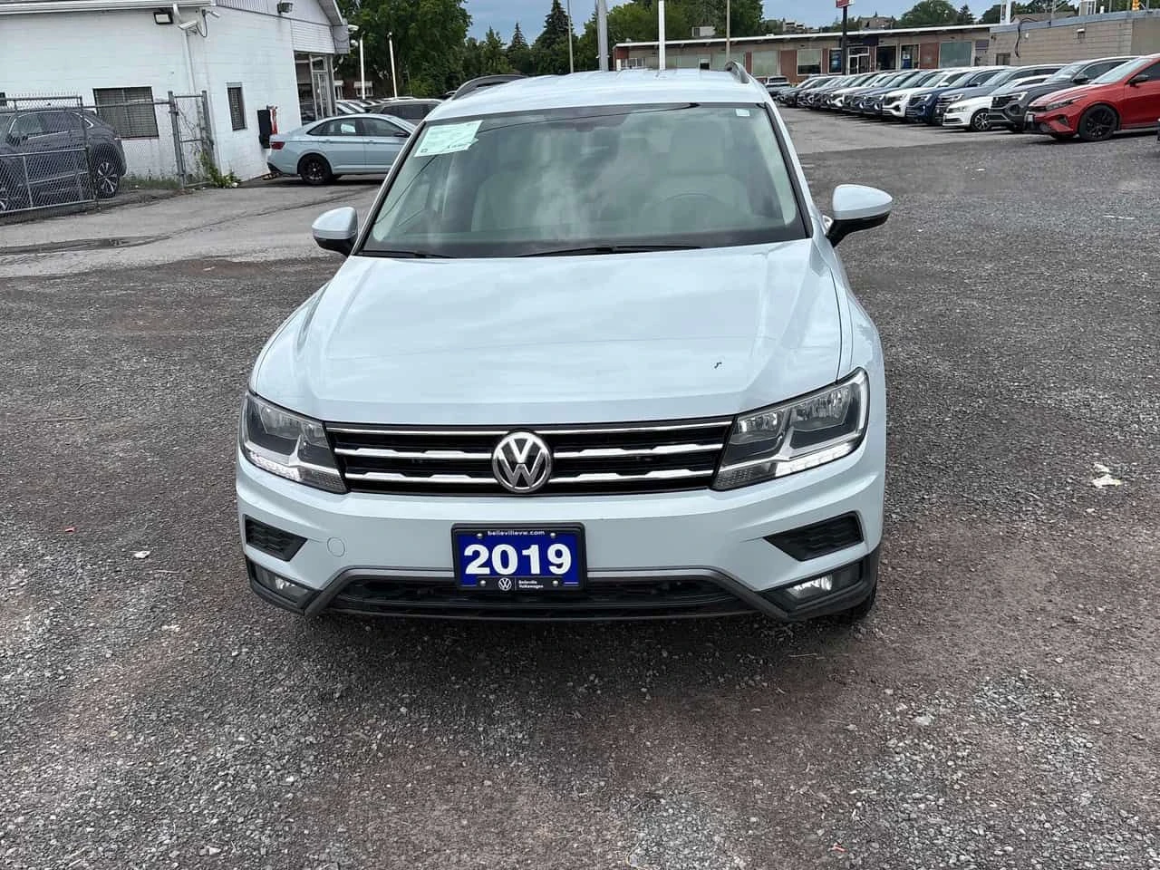 VW Tiguan * Comfortline * CARFAX * ЦЕНА ДО БГ, снимка 2 - Автомобили и джипове - 55188028