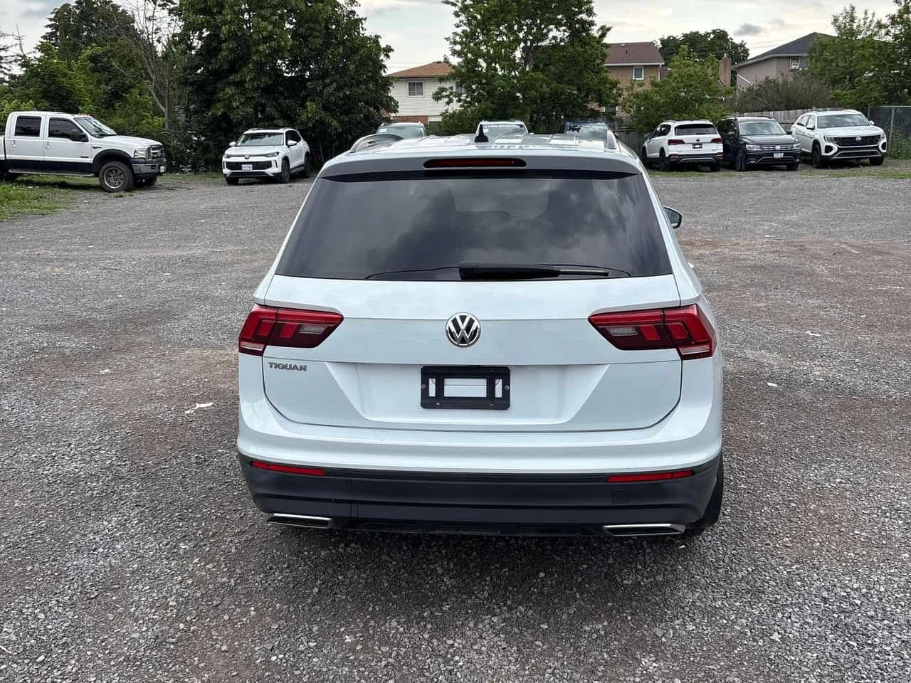 VW Tiguan * Comfortline * CARFAX * ЦЕНА ДО БГ, снимка 14 - Автомобили и джипове - 55188028