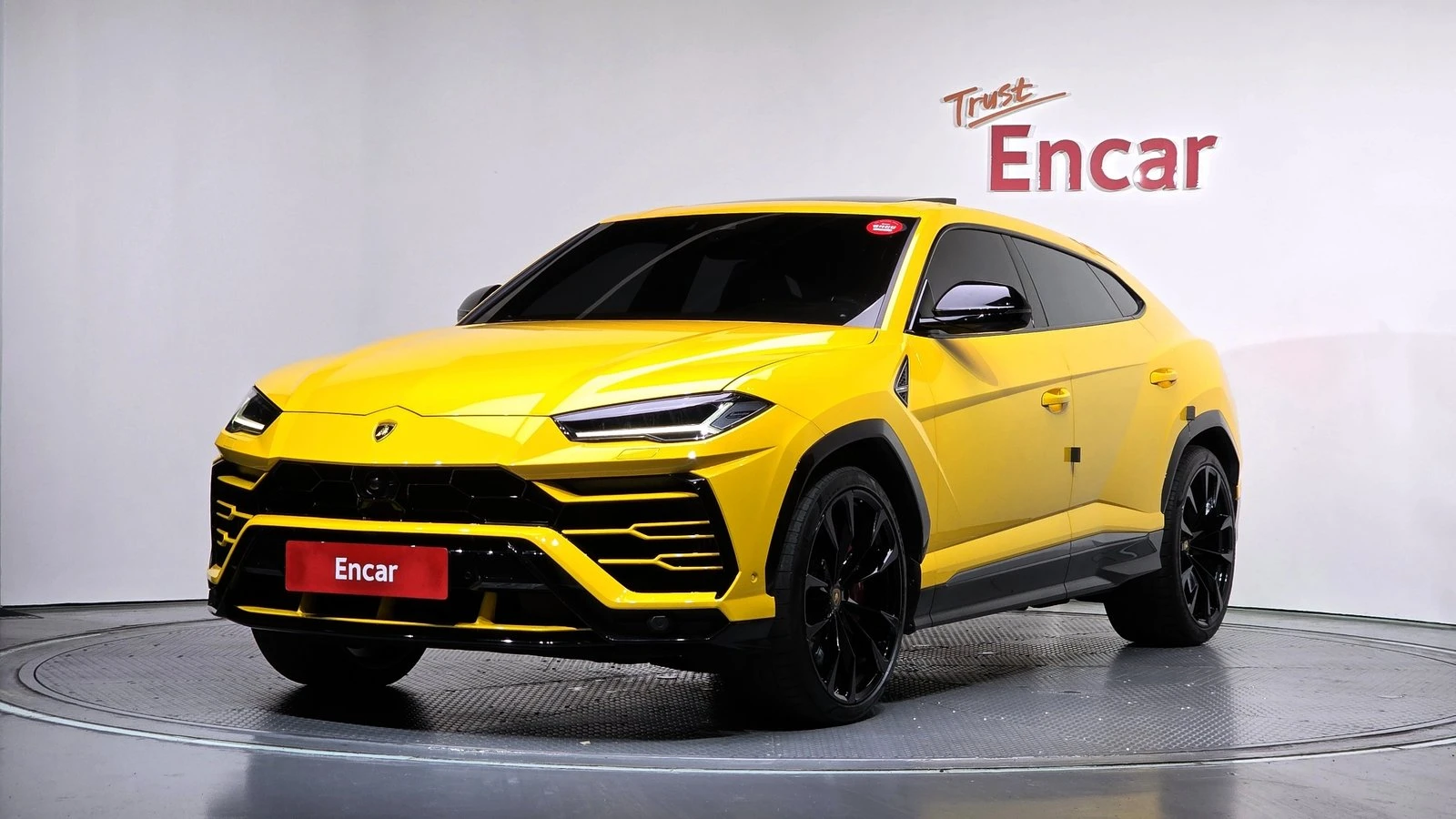 Lamborghini Urus ЛЮК* МАСАЖ* HUD* 360* KEYLESS* КРАЙНА ЦЕНА