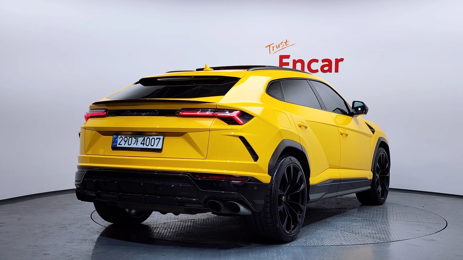Lamborghini Urus B&O* HUD* SOFT CLOSE* 360* МАСАЖ* КРАЙНА ЦЕНА, снимка 2 - Автомобили и джипове - 55336479