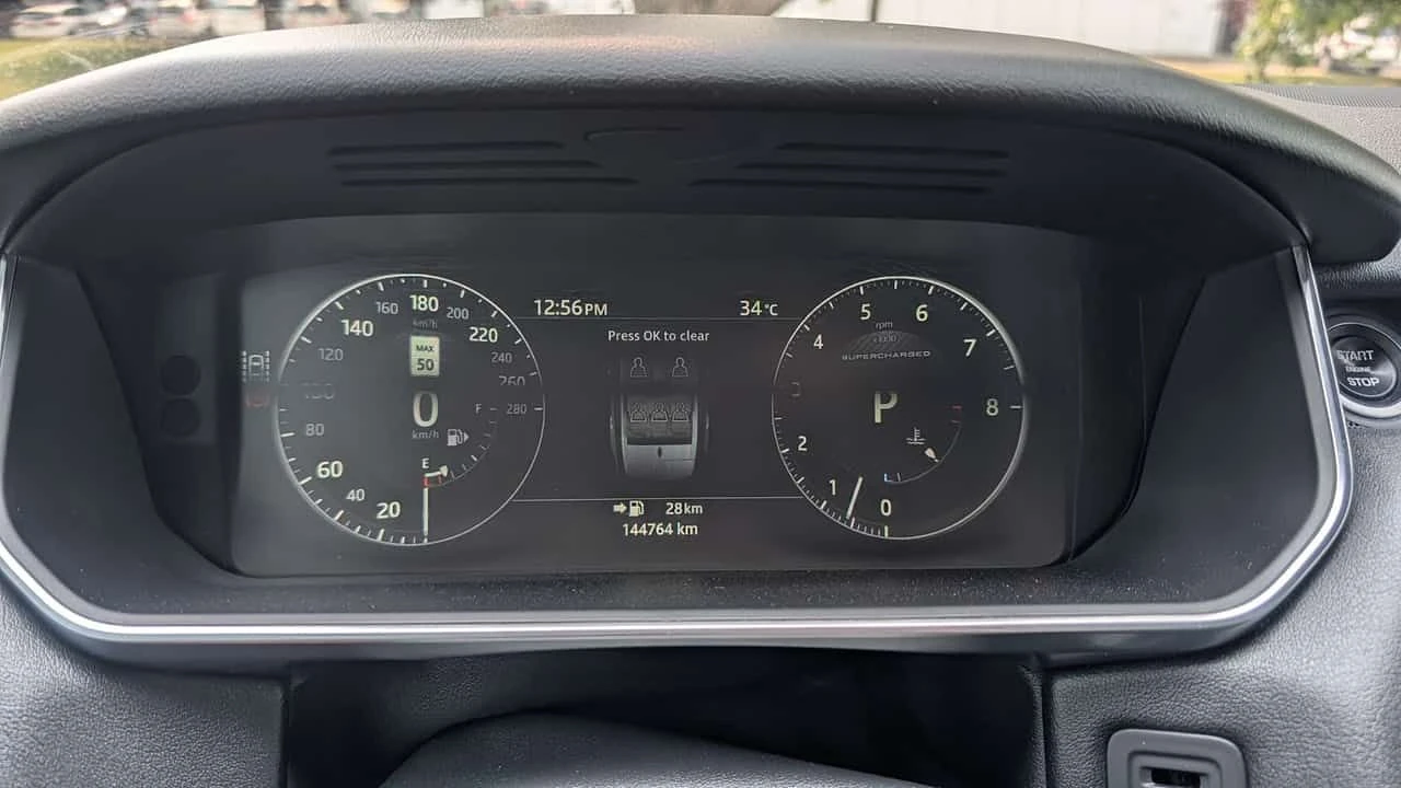 Land Rover Range Rover Sport V8 | CARFAX | АВТОКРЕДИТ БЕЗ ПЪРВОНАЧАЛНА ВНОСКА  , снимка 12 - Автомобили и джипове - 55505456