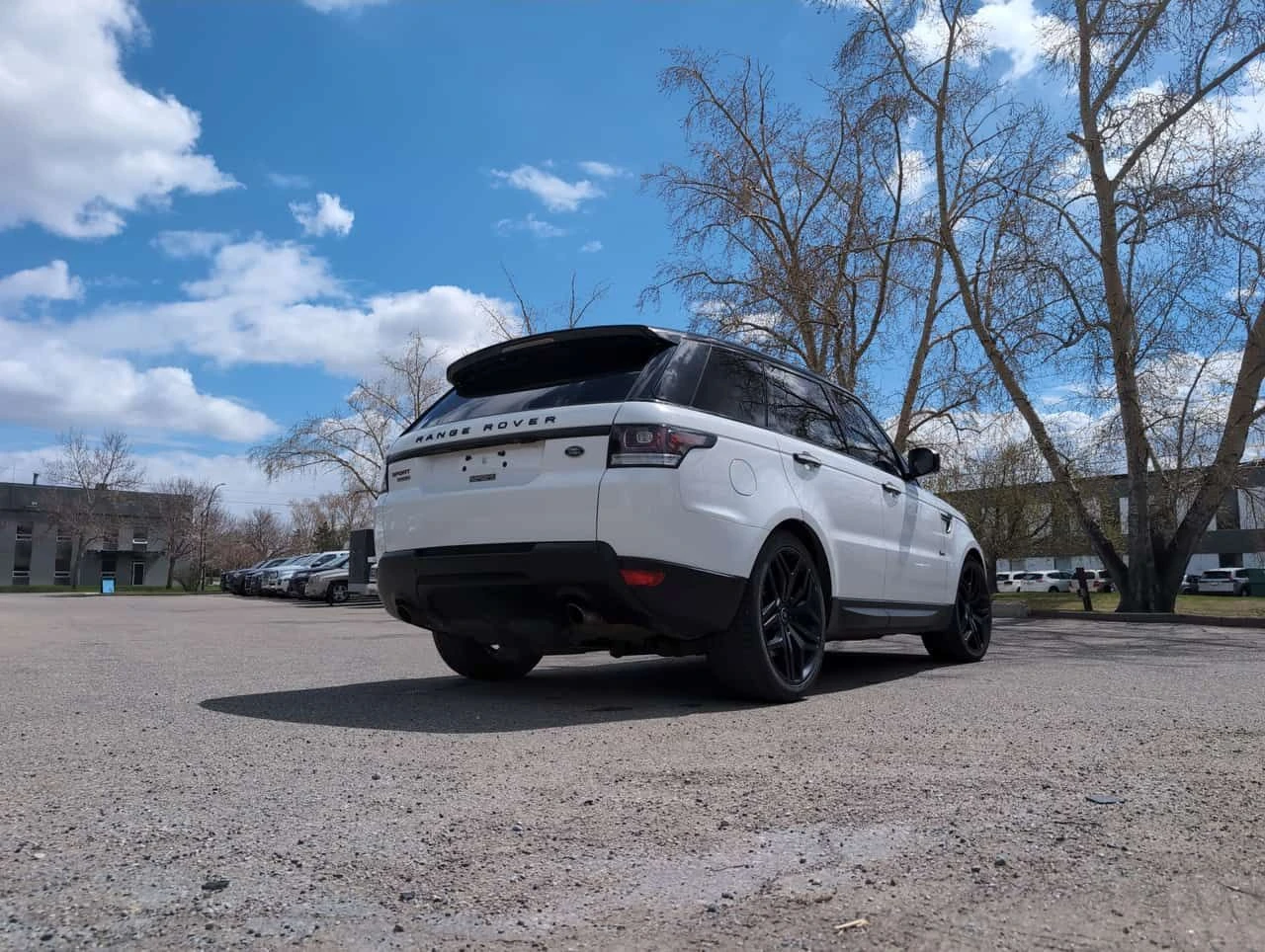 Land Rover Range Rover Sport V8 | CARFAX | АВТОКРЕДИТ БЕЗ ПЪРВОНАЧАЛНА ВНОСКА  , снимка 3 - Автомобили и джипове - 55505456