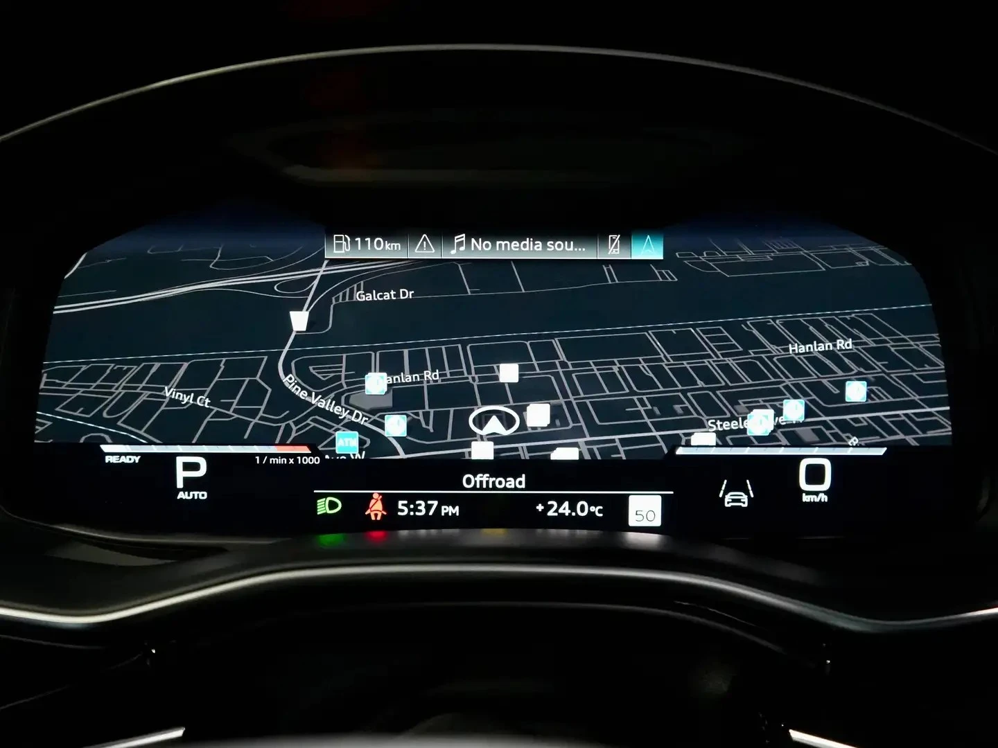Audi SQ8 QUATTRO PREMIUM PLUS* HUD* 360* МАСАЖИ, снимка 13 - Автомобили и джипове - 55624863