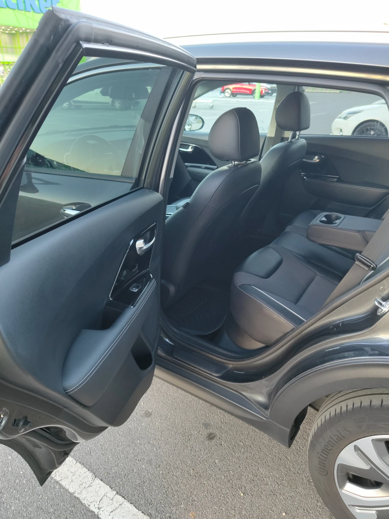 Kia Niro 65kWh/SOH100%/KIA CONNECT, снимка 9 - Автомобили и джипове - 56044044