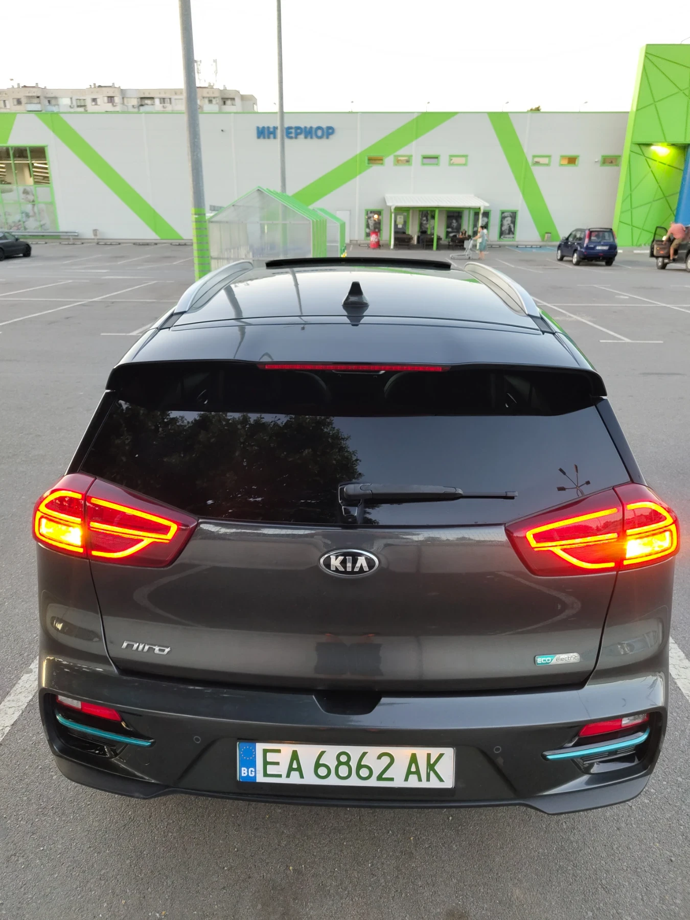 Kia Niro 65kWh/SOH100%/KIA CONNECT, снимка 4 - Автомобили и джипове - 56044044