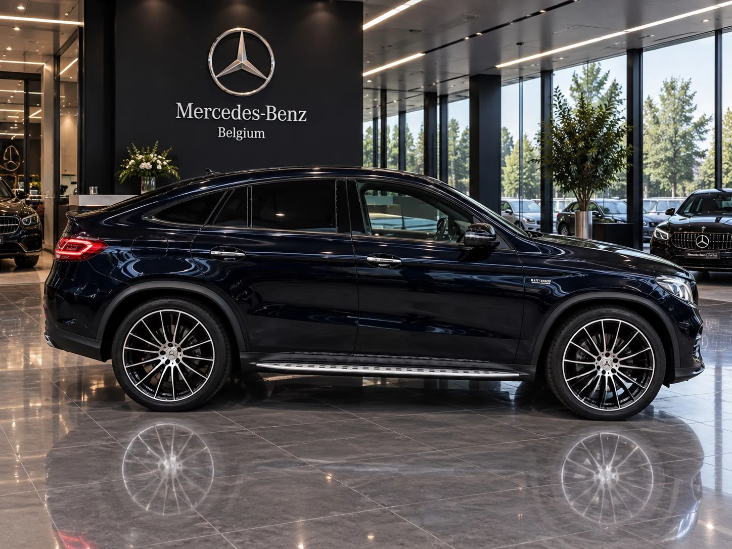 Mercedes-Benz GLE 43 AMG CHROME PACK* PANORAMA* MASSAGES* BANG&OLUFSEN* FUL, снимка 6 - Автомобили и джипове - 56216037