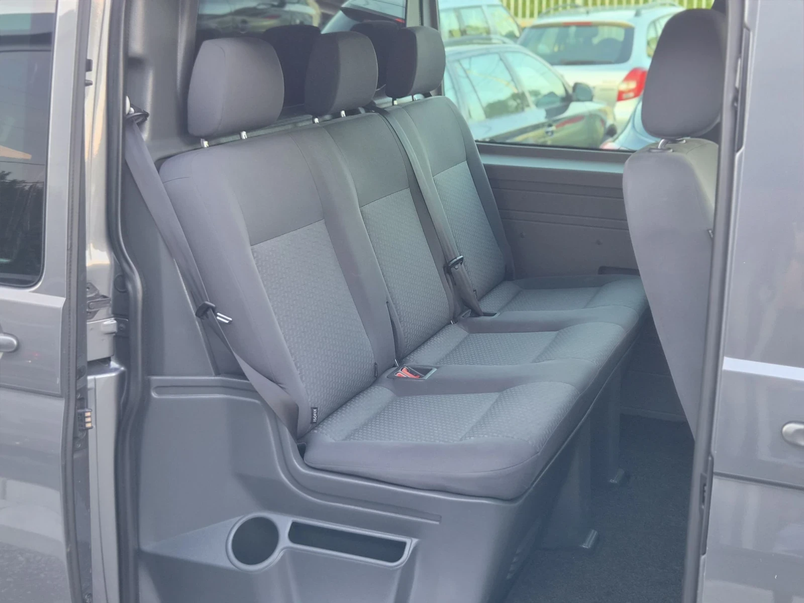 VW Caravelle 2.0TDI AUTOMAT , снимка 12 - Бусове и автобуси - 55304933