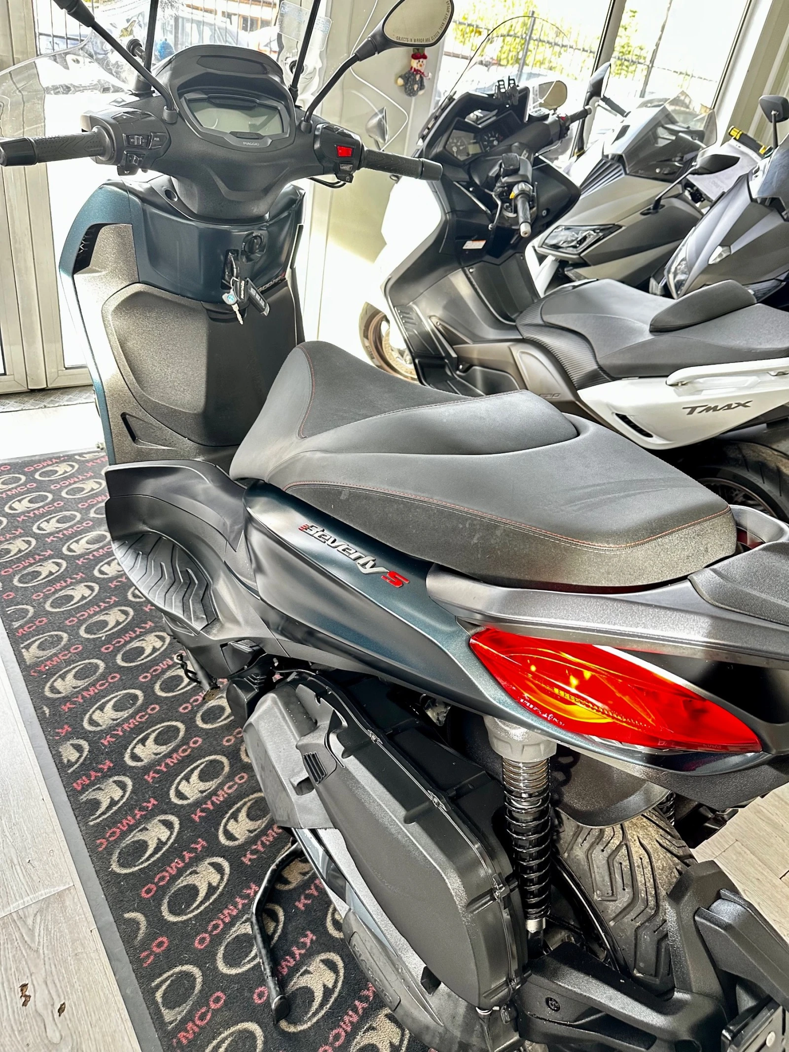 Piaggio Beverly 400hpe 09.2021г. - изображение 3