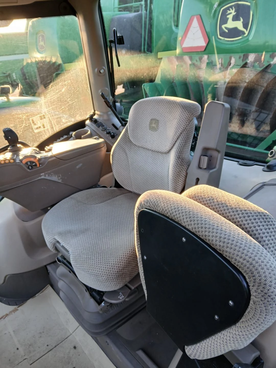 Трактор John Deere 6155 R, снимка 7 - Селскостопанска техника - 56327253