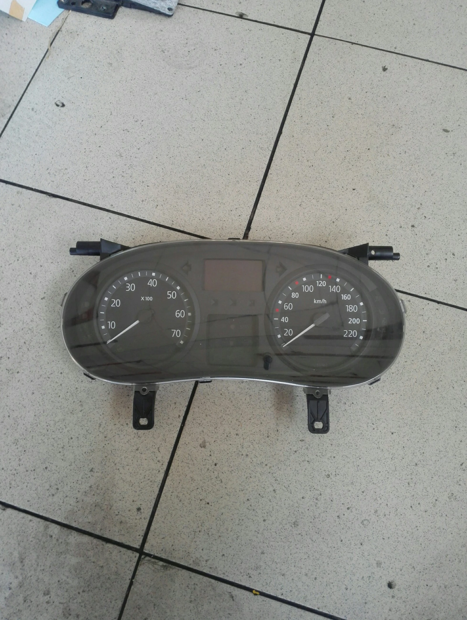 ���������� ���� ���� 1.5��� 05�. | Mobile.bg � ����������� 1