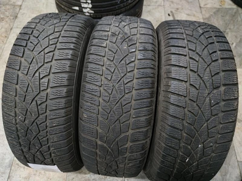 Гуми Зимни 205/60R16, снимка 4 - Гуми и джанти - 32378200