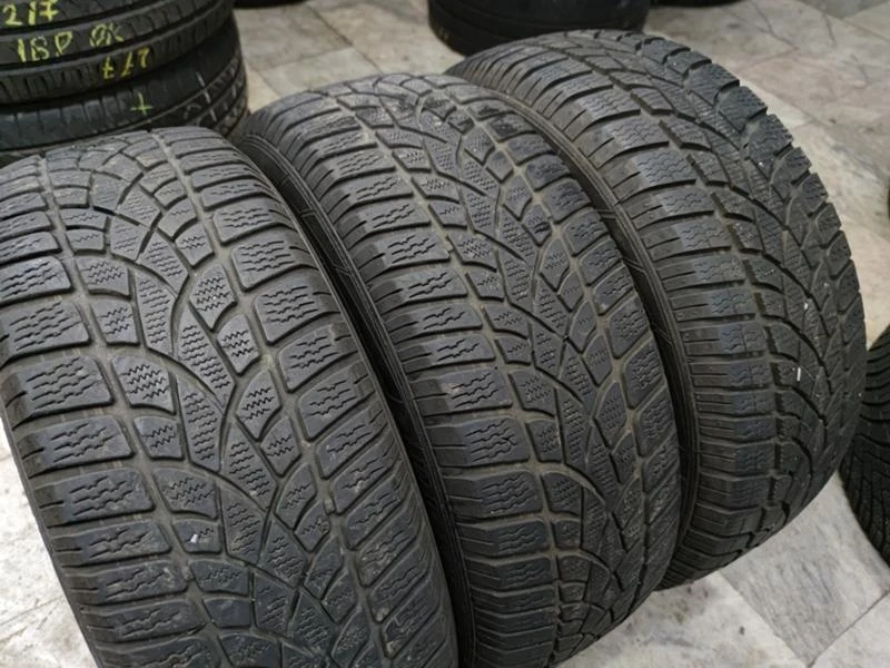 Гуми Зимни 205/60R16, снимка 5 - Гуми и джанти - 32378200