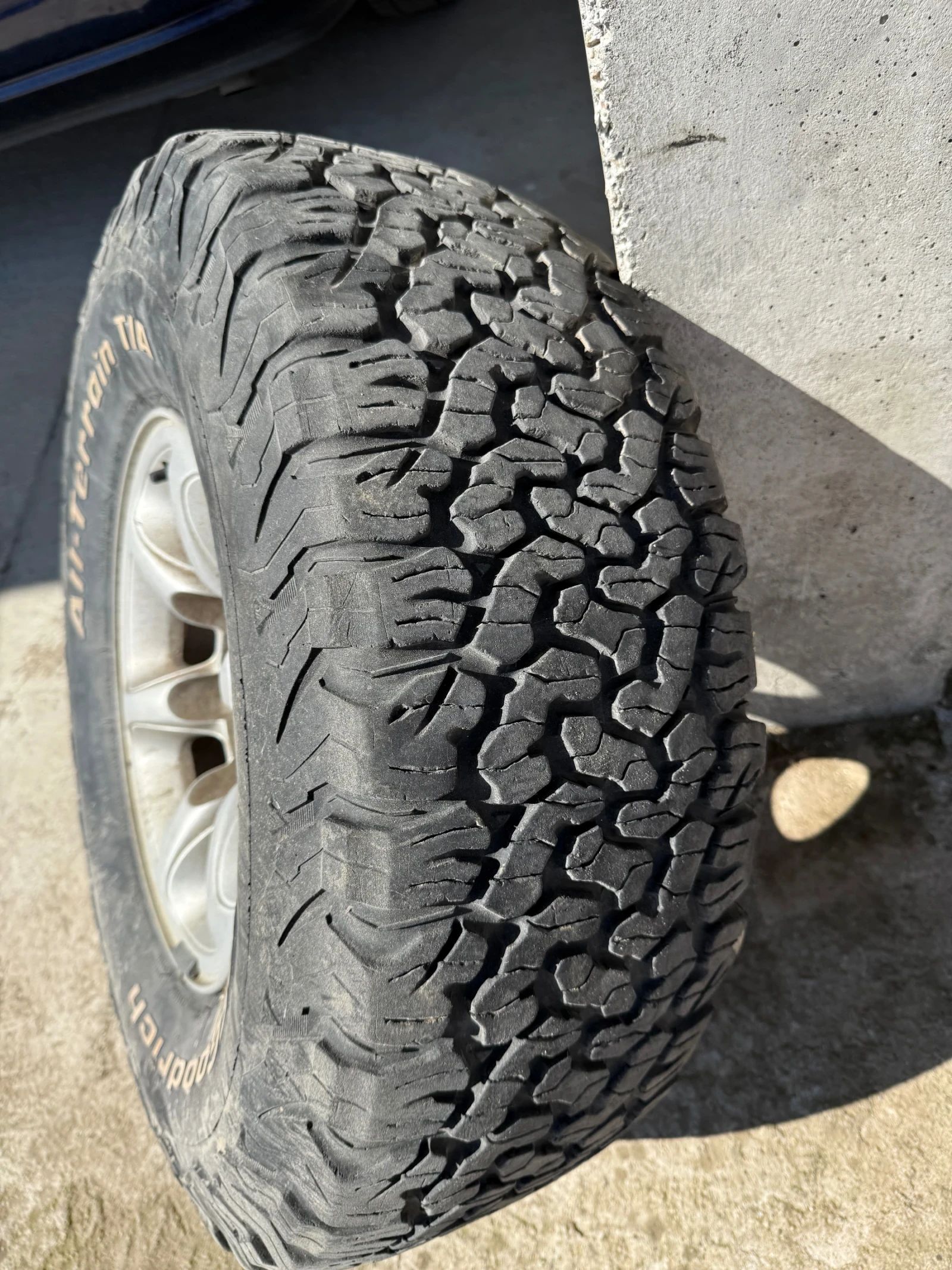 Гуми с джанти BF Goodrich 265/75R15, снимка 3 - Гуми и джанти - 56074835
