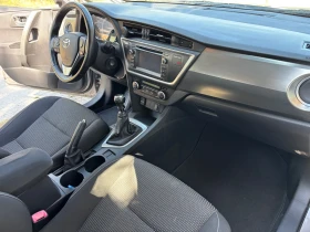Toyota Auris, снимка 10