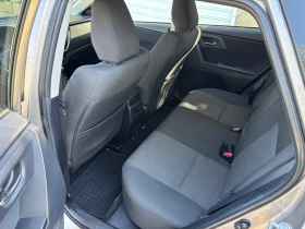 Toyota Auris, снимка 14