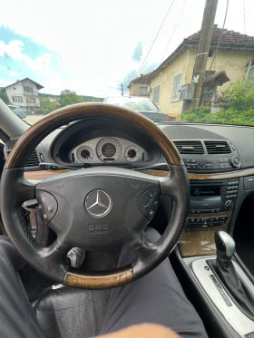 Mercedes-Benz E 320, снимка 4