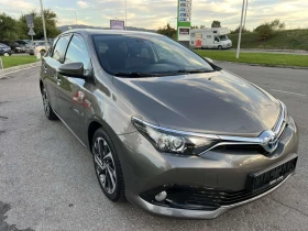 Toyota Auris HYBRID ТОП СЪСТОЯНИЕ КАПАРИРАН , снимка 3