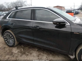 Audi E-Tron Premium Plus, снимка 13 - Автомобили и джипове - 53620159