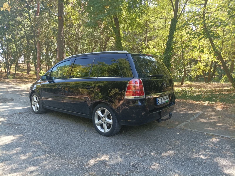 Opel Zafira 1.8 LPG, снимка 5 - Автомобили и джипове - 46872619