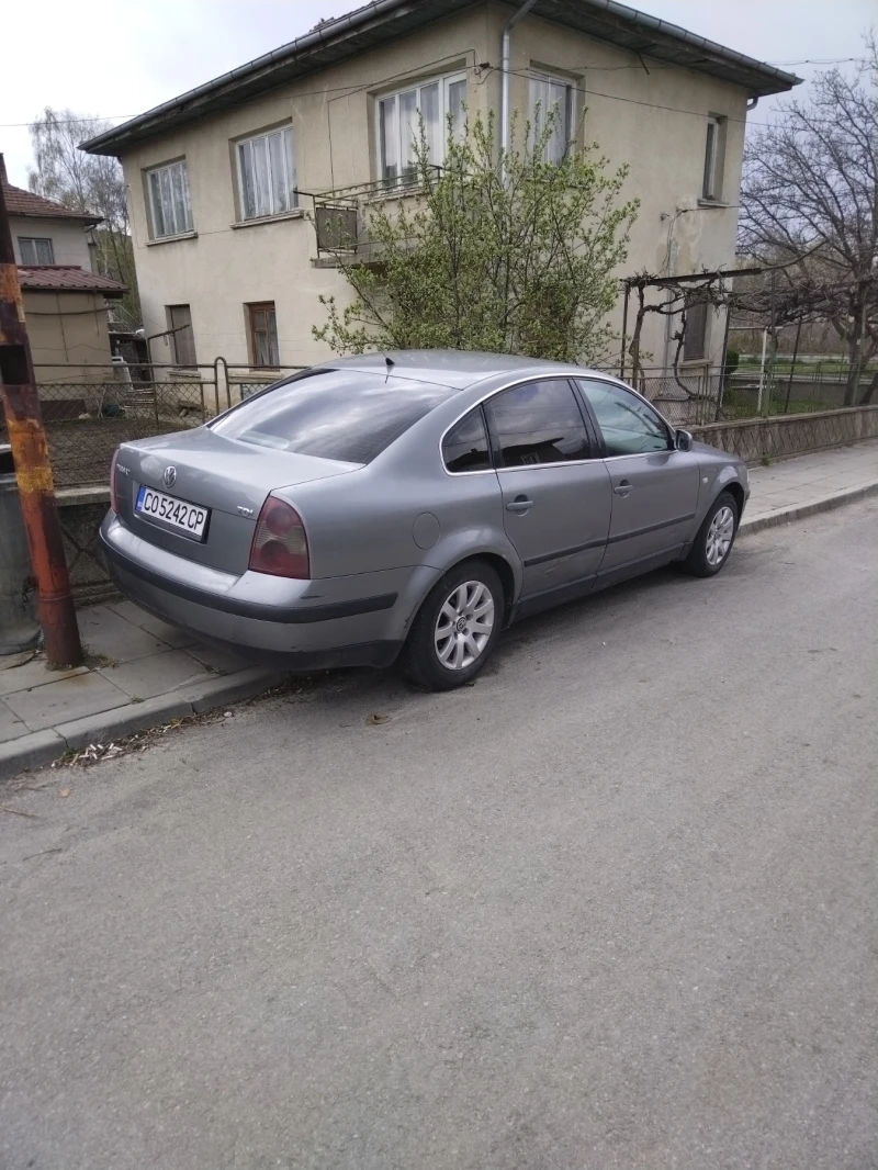 VW Passat 1.9, снимка 5 - Автомобили и джипове - 46897556