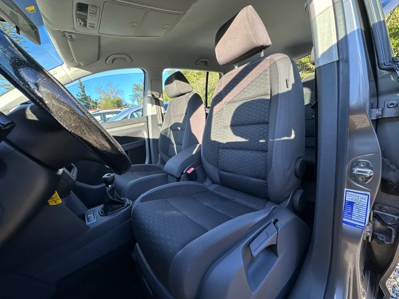 VW Touran 1.6i* 102к.с.* ГАЗ* , снимка 9 - Автомобили и джипове - 47413475