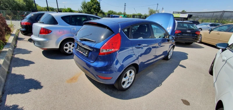 Ford Fiesta Бензин/Газ, снимка 1 - Автомобили и джипове - 47961715