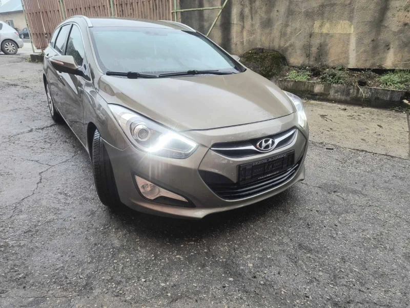 Hyundai I40, снимка 1 - Автомобили и джипове - 48305624