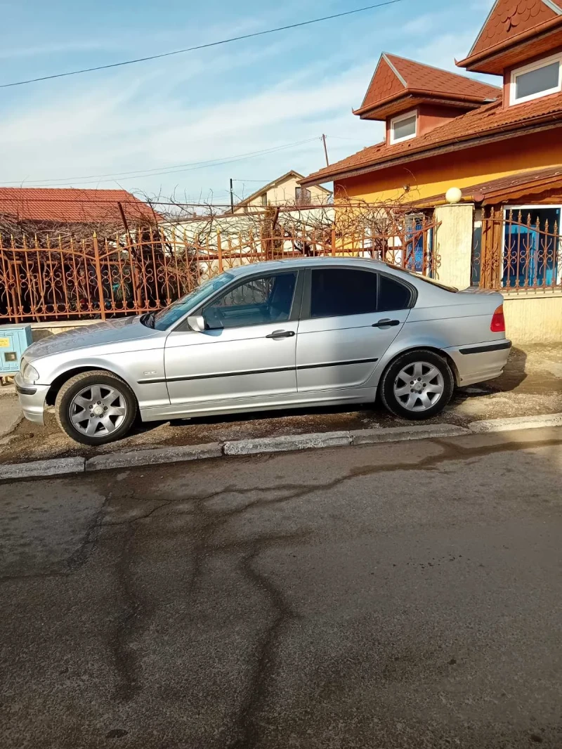 BMW 318, снимка 3 - Автомобили и джипове - 48629042