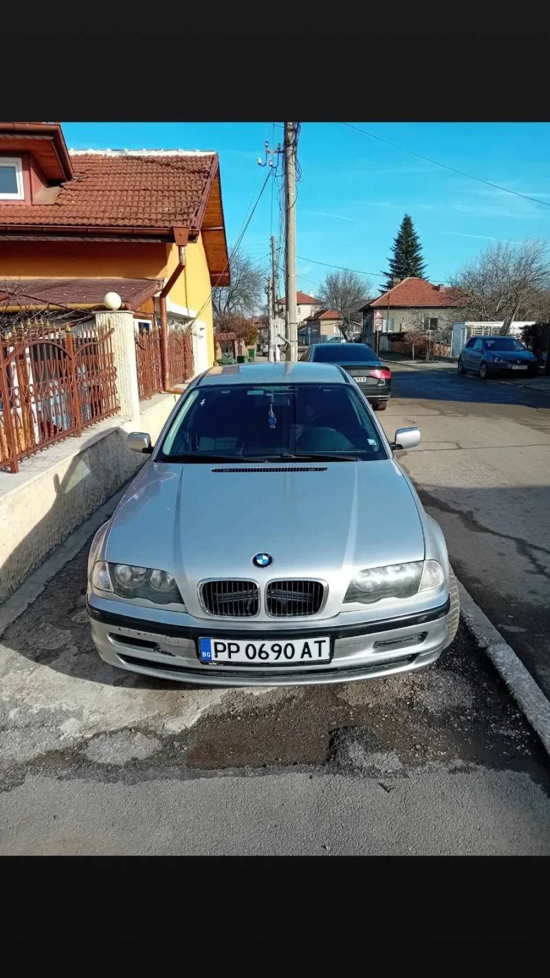 BMW 318, снимка 1 - Автомобили и джипове - 48629042