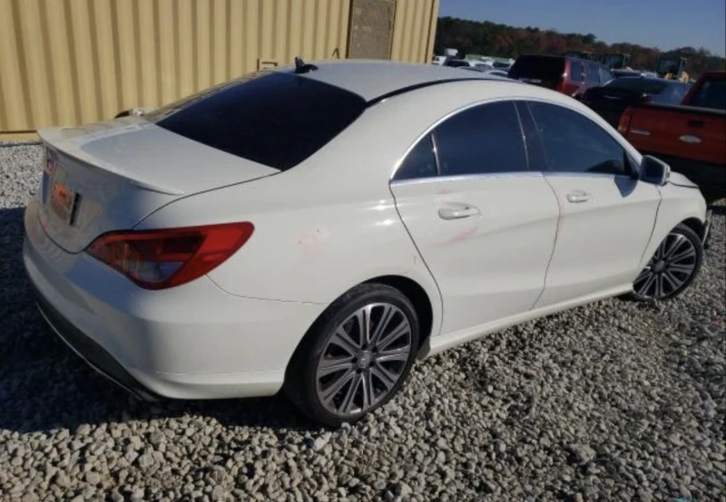 Mercedes-Benz CLA 250, снимка 5 - Автомобили и джипове - 48630151