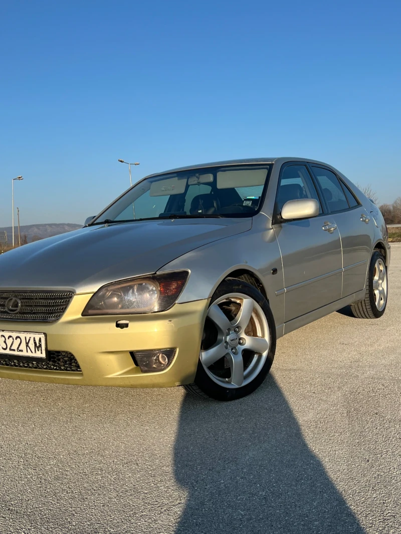 Lexus IS 200, снимка 1 - Автомобили и джипове - 48732712