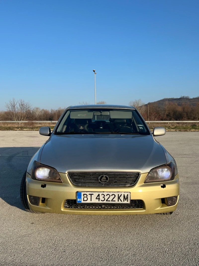 Lexus IS 200, снимка 2 - Автомобили и джипове - 48732712