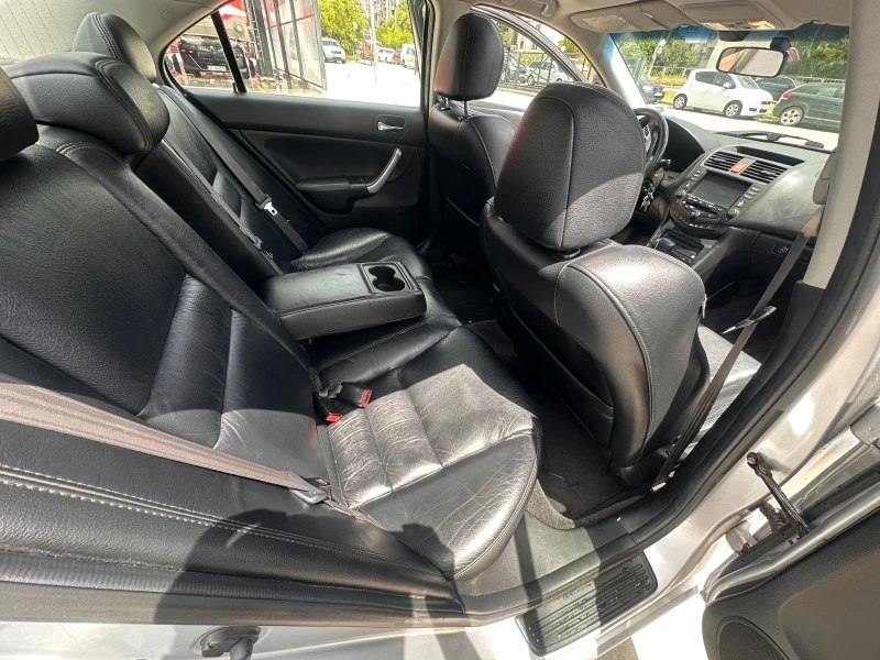 Honda Accord 2.4 Executive Щвейцария, снимка 11 - Автомобили и джипове - 52333425