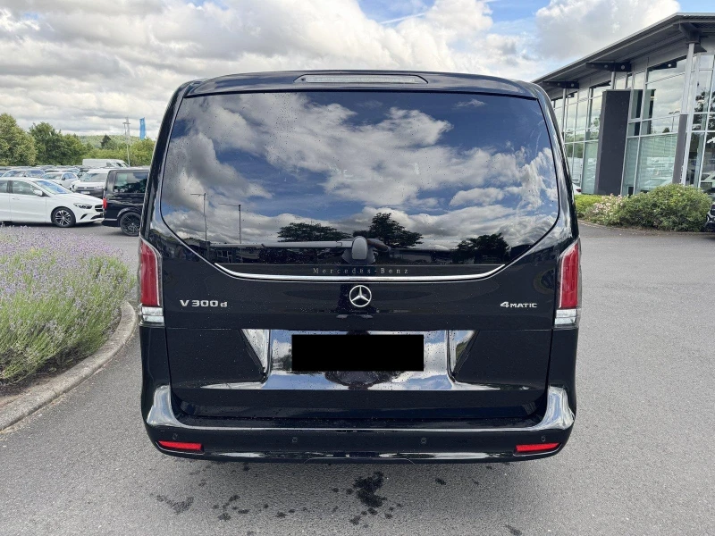 Mercedes-Benz V 300 d/4-MATIC/EXTRALONG/AVANTGARDE/360/BURMESTER/, снимка 4 - Автомобили и джипове - 51188866
