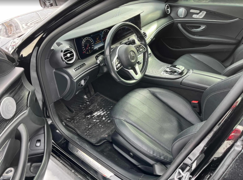 Mercedes-Benz E 350 видео на двигателя, снимка 5 - Автомобили и джипове - 52772948